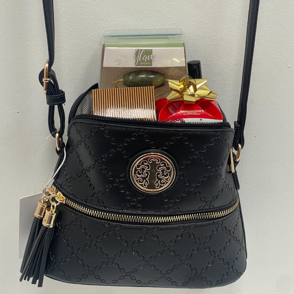 purses - Picture 4 of 4